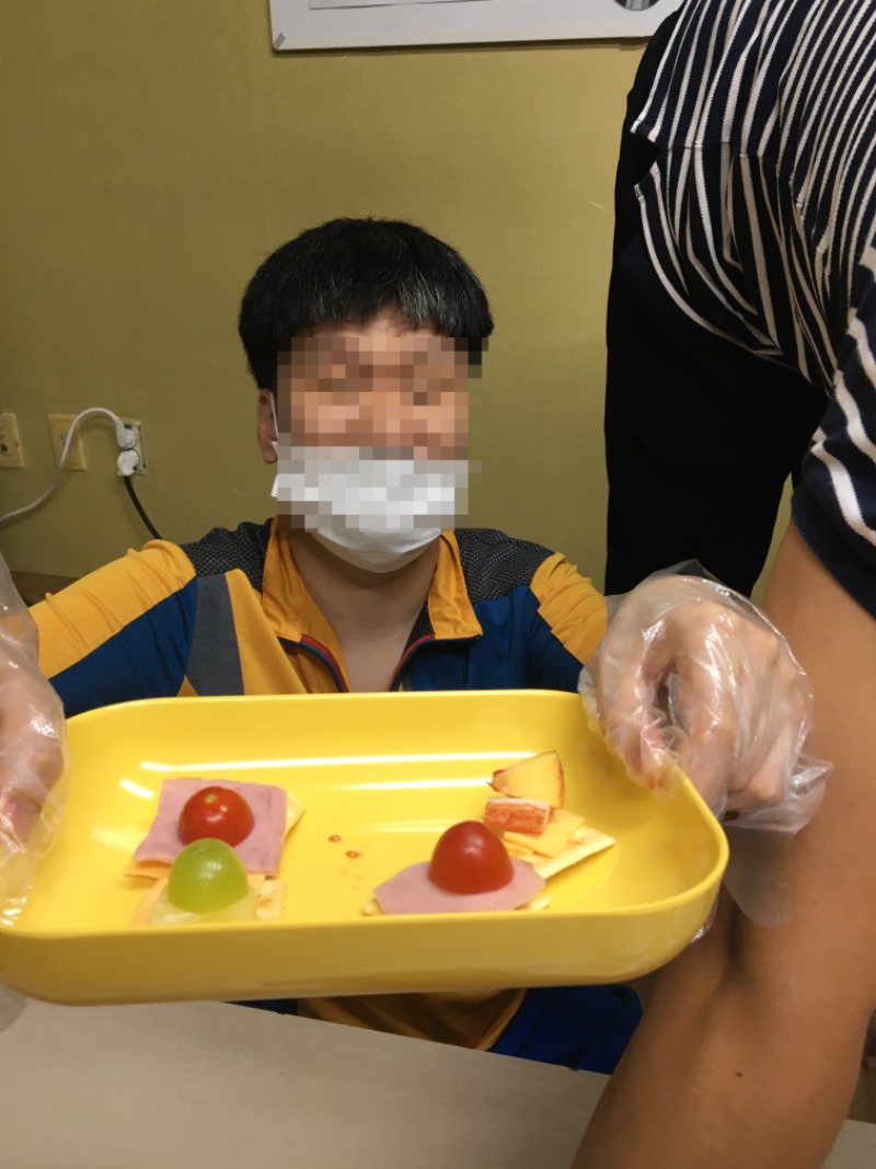 카나페 완성-김민회.jpg